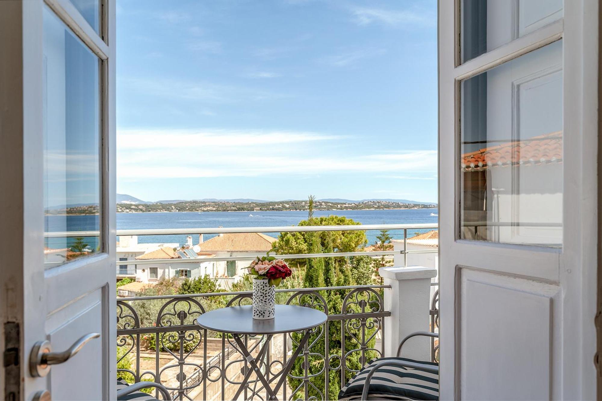 Martha'S House Apartment Spetses Town Exterior photo