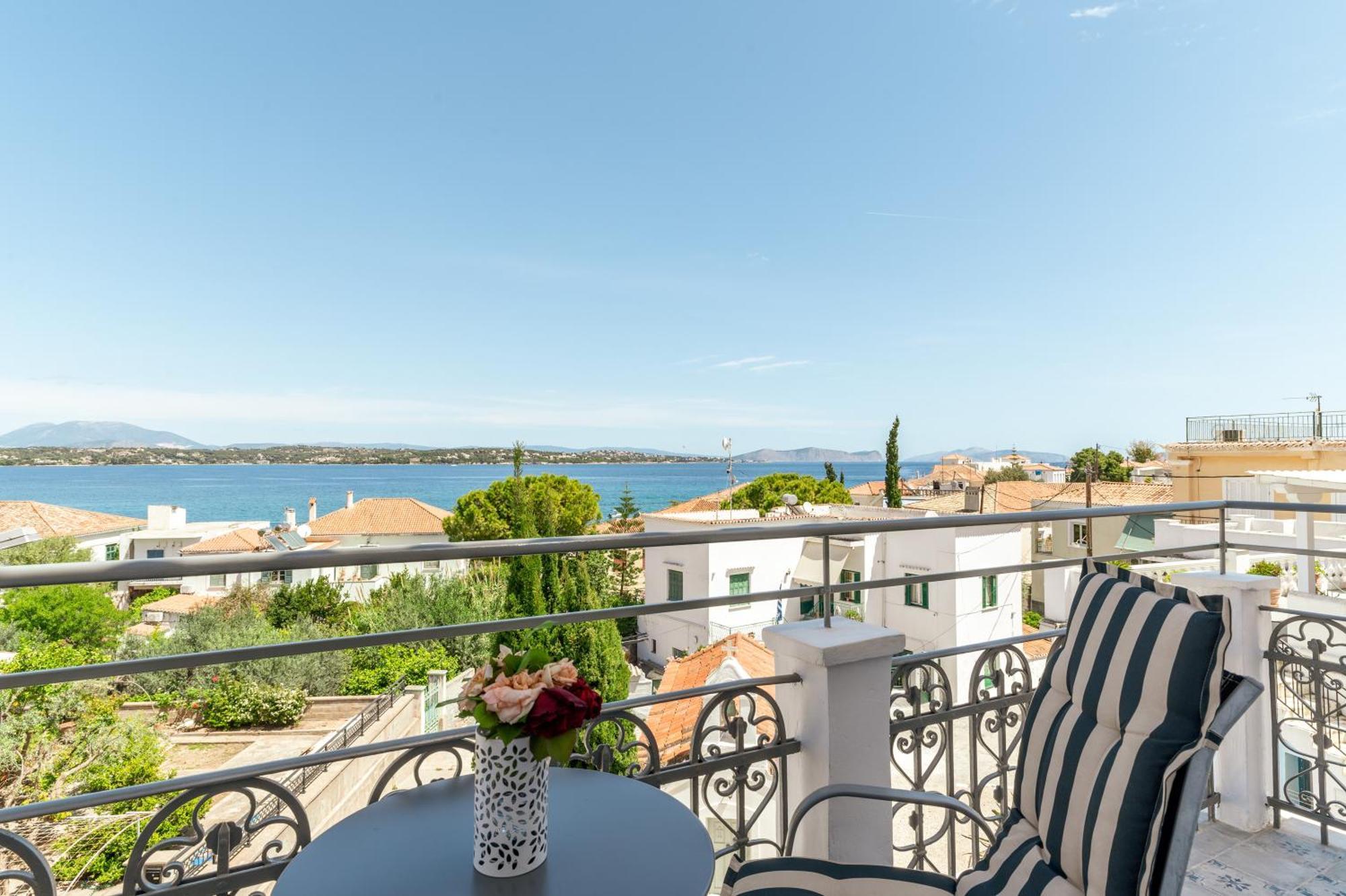 Martha'S House Apartment Spetses Town Exterior photo