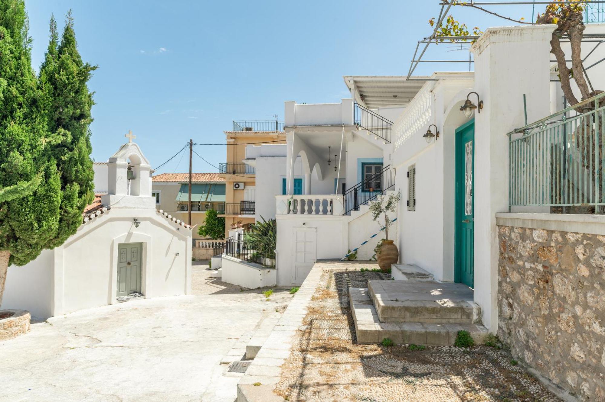 Martha'S House Apartment Spetses Town Exterior photo